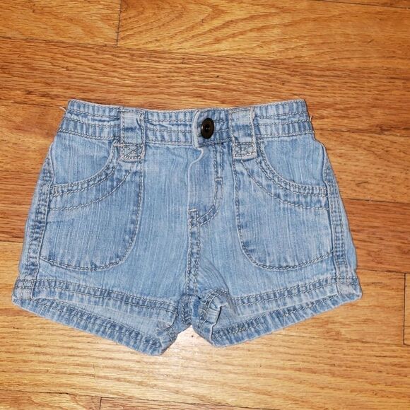 COPY - GIRLS 9 Month Jean Shorts - Picture 1 of 4